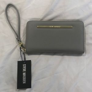 NWT Steve Madden Bzippy Moss Wallet